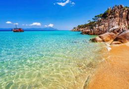 Sarti Grčka - iskustva, utisci, plaže, slike, cene